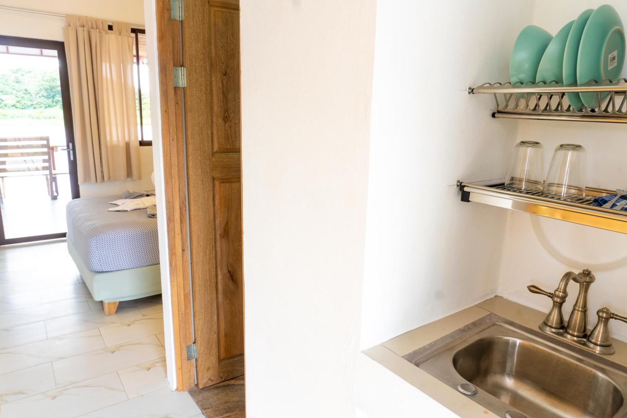 Hotel Pura Natura Riverside ตอร์ตูเกโร ภายนอก รูปภาพ