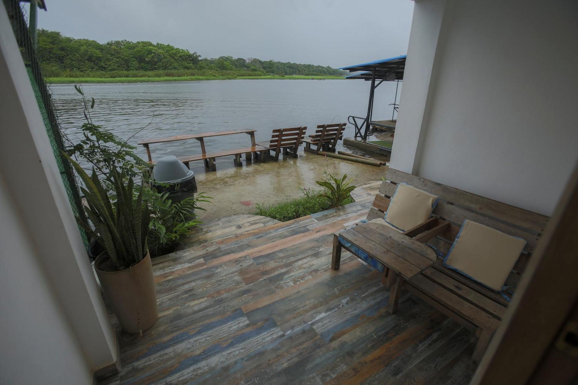 Hotel Pura Natura Riverside ตอร์ตูเกโร ภายนอก รูปภาพ